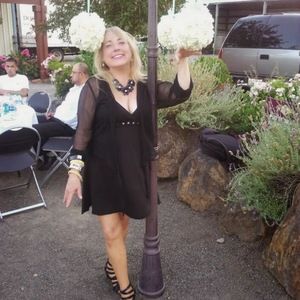 Meet your Posher, Janet